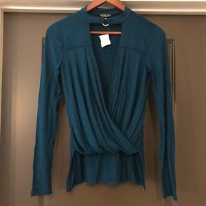 🌺 NWT! Fashion Nova Size S Women’s Teal Shirt